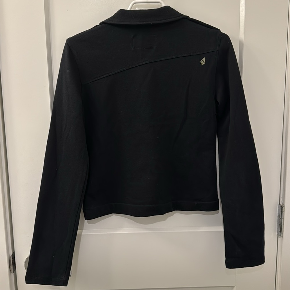 Blazer - Picture 4 of 4